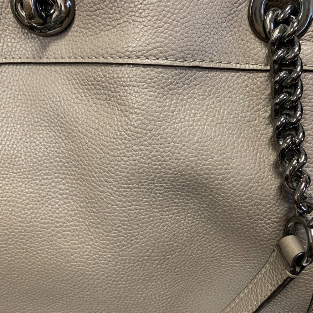 Coach Turnlock Edie Shoulder Bag β Taupe - Picture 13 of 16